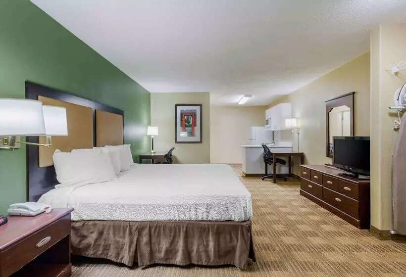 هتل Extended Stay America Select Suites   Fayetteville   Owen Dr