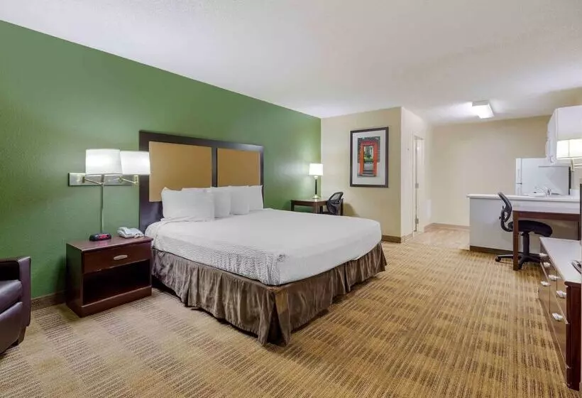 هتل Extended Stay America Select Suites   Fayetteville   Owen Dr