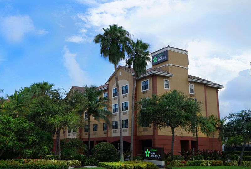 فندق Extended Stay America Suites  Fort Lauderdale  Cypress Creek  Andrews Ave