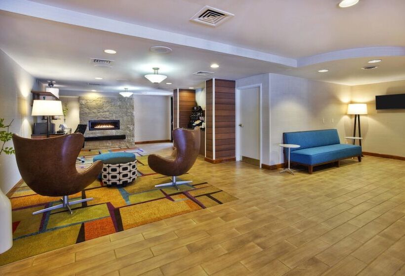 هتل Fairfield Inn Ann Arbor