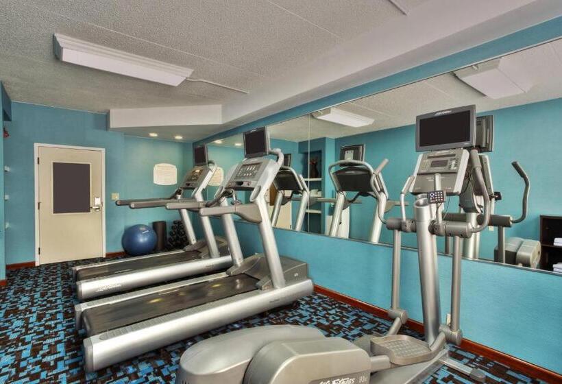 هتل Fairfield Inn Ann Arbor