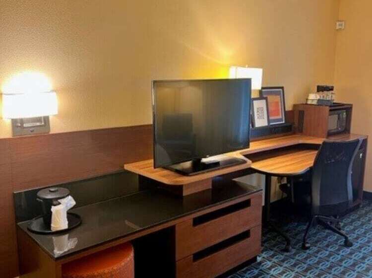 فندق Fairfield Inn By Marriott Santa Clarita Valencia