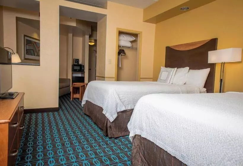 Отель Fairfield Inn & Suites By Marriott Knoxville/east