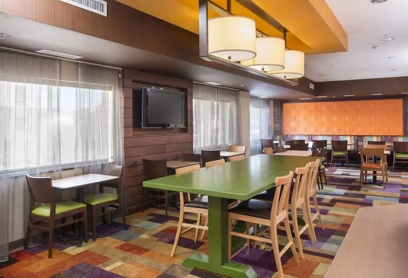 Отель Fairfield Inn & Suites Corpus Christi