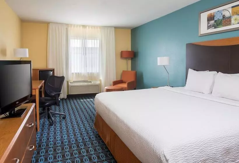 Отель Fairfield Inn & Suites Corpus Christi