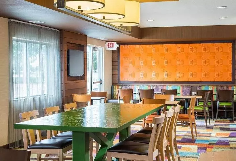 هتل Fairfield Inn & Suites Lafayette