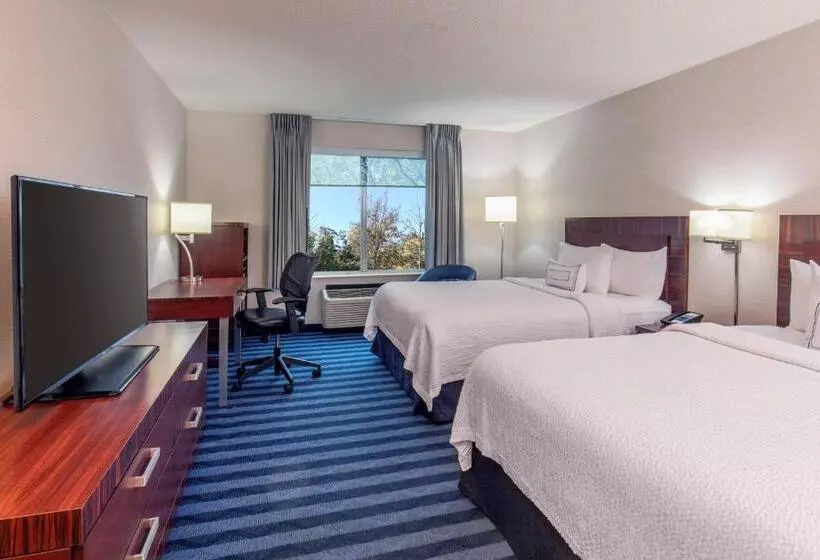 Otel Fairfield Inn & Suites Lancaster