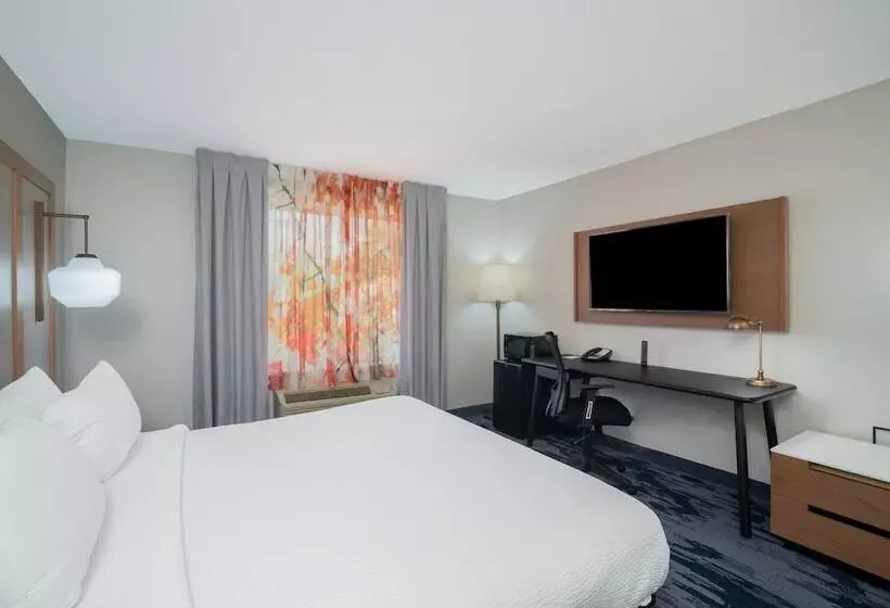 Отель Fairfield Inn & Suites Memphis I240 & Perkins