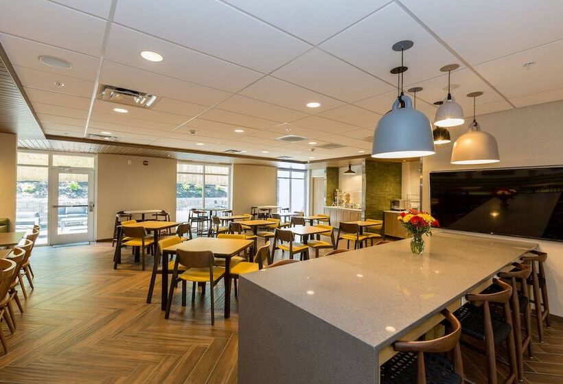 فندق Fairfield Inn & Suites Raleigh Durham Airport Research Triangle Park