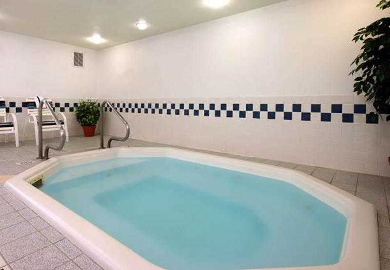 Отель Fairfield Inn By Marriott Warren Niles