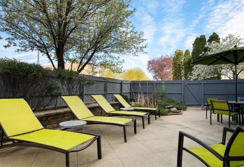 فندق Springhill Suites Kansas City Overland Park