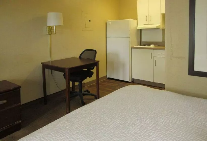 هتل Suburban Studios Winston Salem Near Hanes Mall