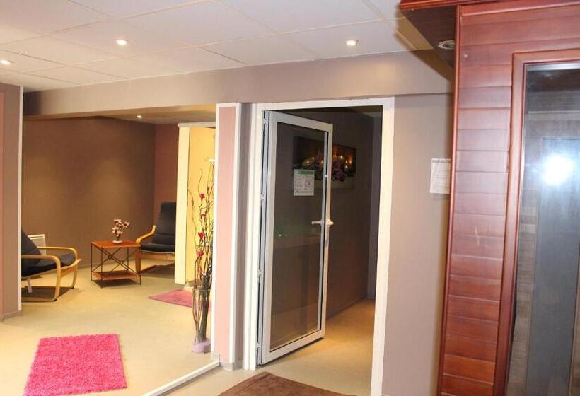 ホテル Les Carlines