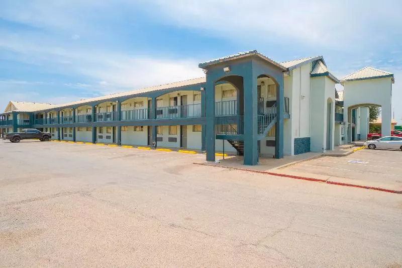 OYO Hotel Midland