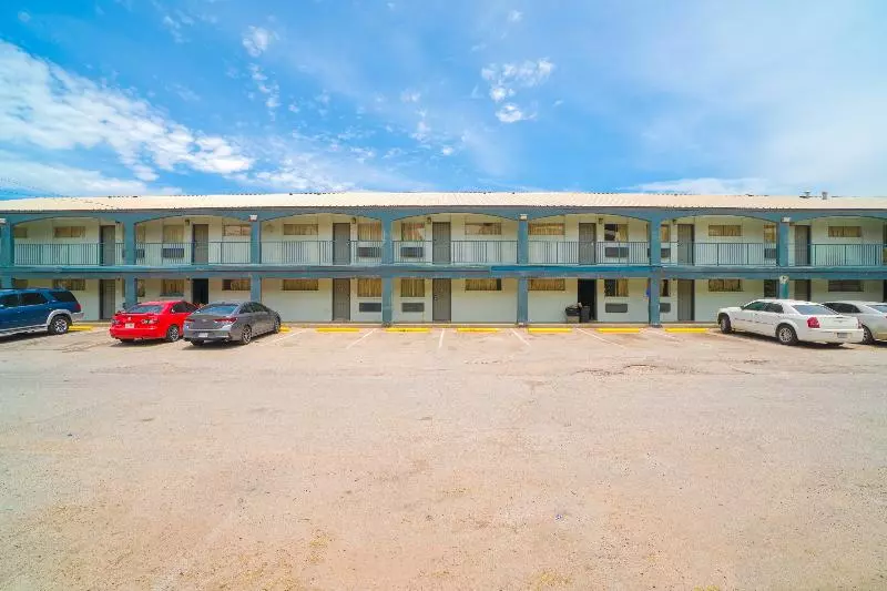 OYO Hotel Midland
