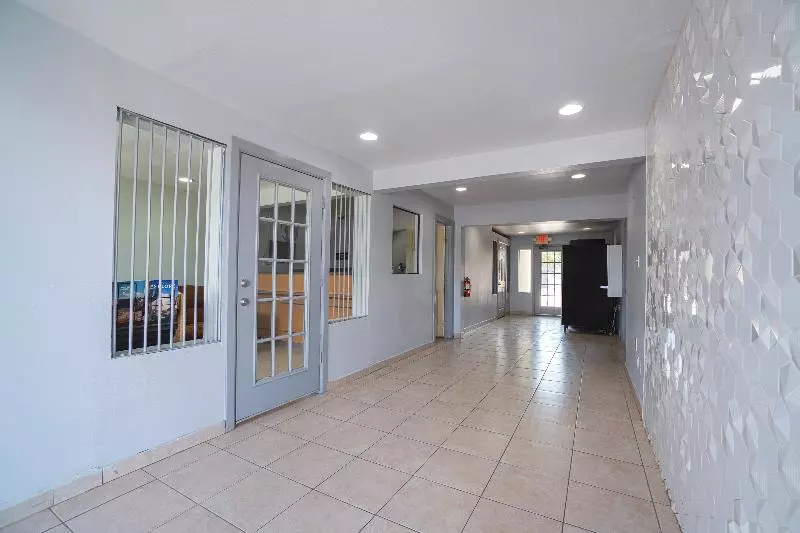 OYO Hotel Midland