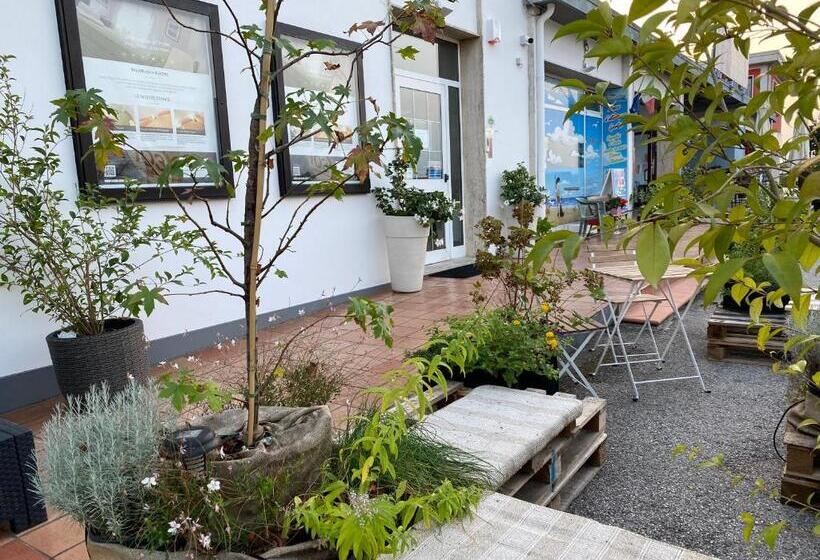 Pensão Balabuska Rooms & Garden