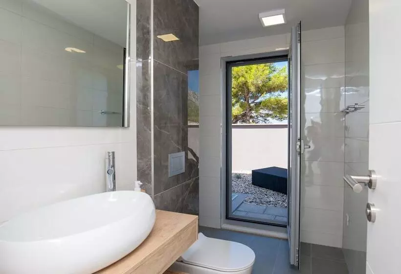 Apartments Dva Galeba