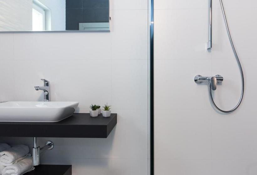 ベッドアンドブレックファースト Pansion Leggero