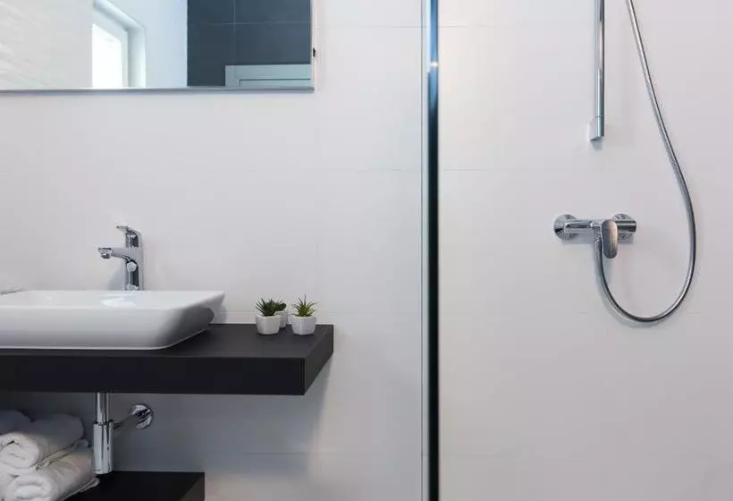 Aamiaismajoitus (B&B) Pansion Leggero