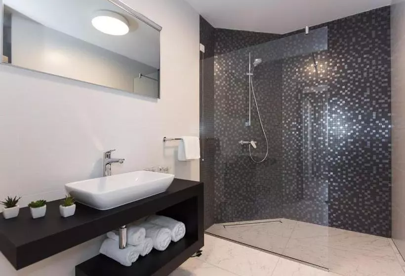 Aamiaismajoitus (B&B) Pansion Leggero