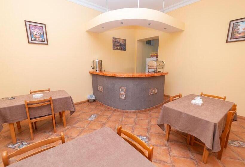 تختخواب و صبحانه Popock Dilijan 2