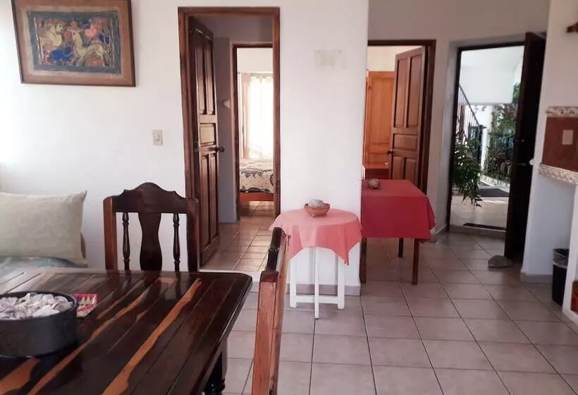 Casa Ana Ruth Hotel Y Suites