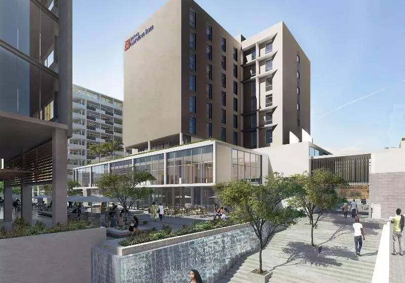 هتل Hilton Garden Inn Windhoek