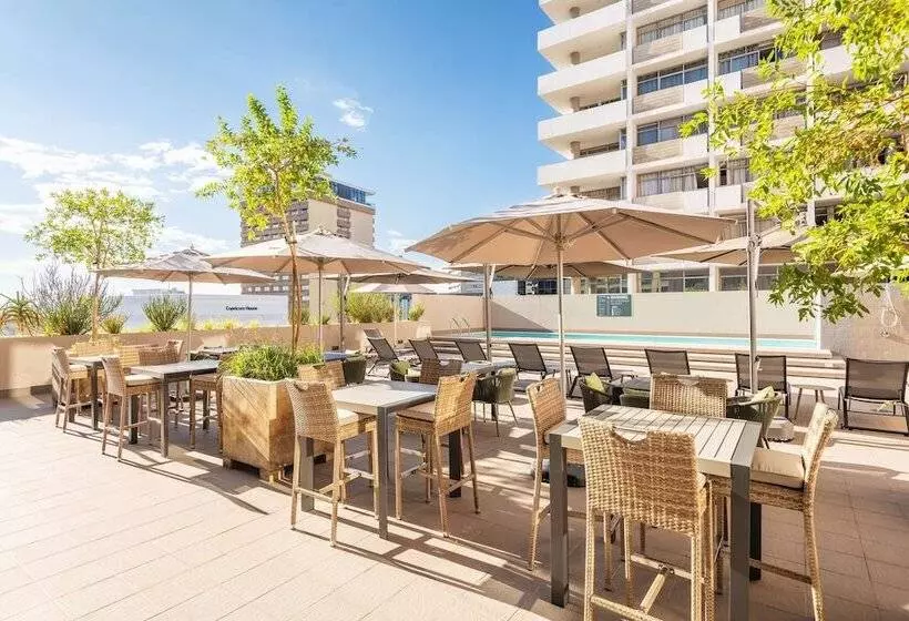 هتل Hilton Garden Inn Windhoek