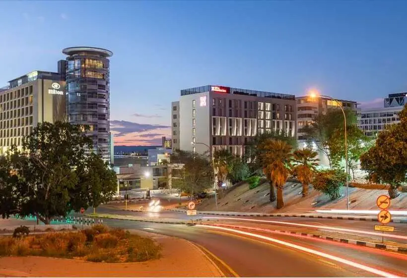 هتل Hilton Garden Inn Windhoek