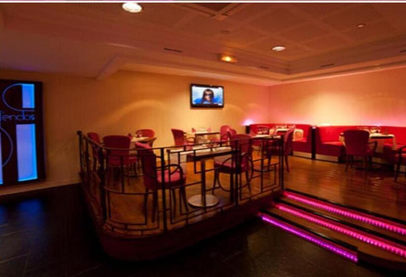 汽车旅馆  Logis Hotels   Hotel Restaurant L Enclos