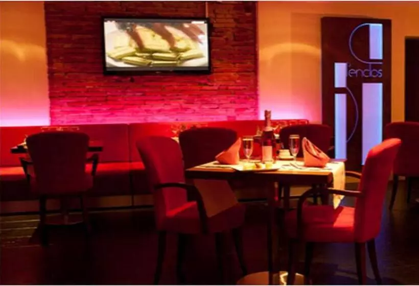 Motelli Logis Hotels   Hotel Restaurant L Enclos