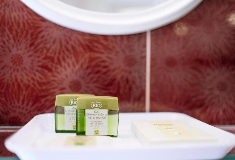 汽车旅馆  Logis Hotels   Hotel Restaurant L Enclos