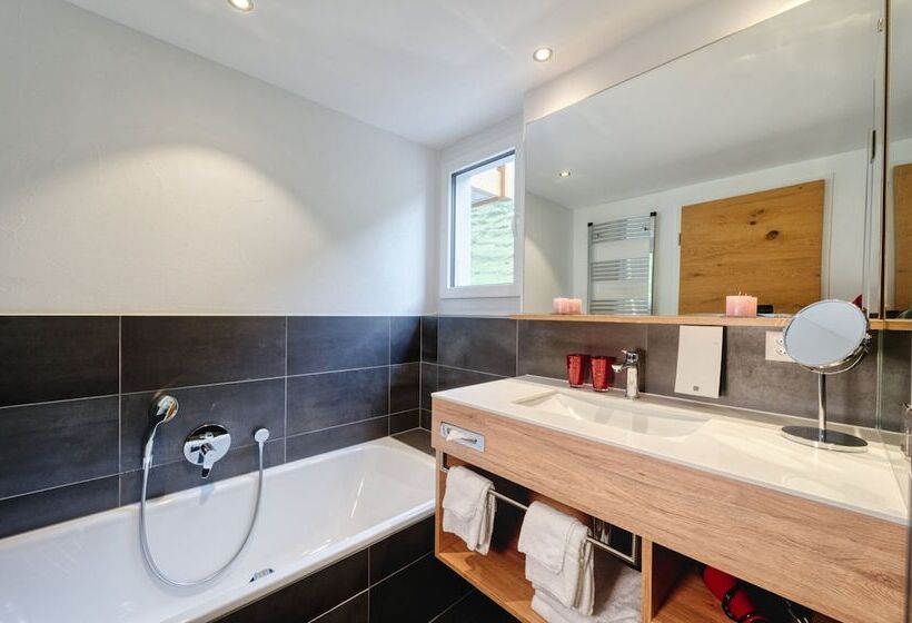 Naco Aparthotel, By Arca Solebad