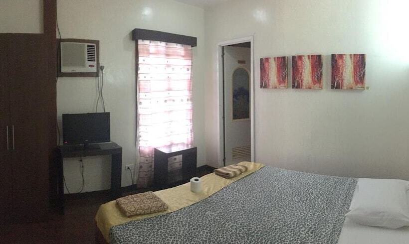 Residencia Katrina Bed & Breakfast