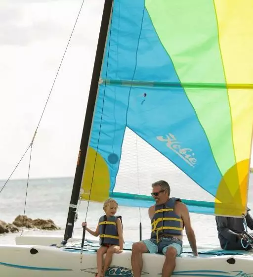 استراحتگاه Port Ferdinand Marina And Luxury Residences