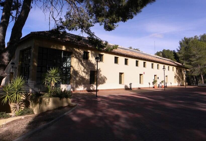 Albergue Juvenil El Valle