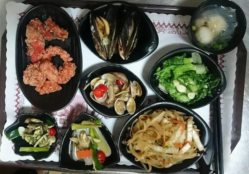 تختخواب و صبحانه Lotus Garden Homestay