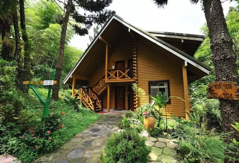 تختخواب و صبحانه Shinmingshan Holiday Inn