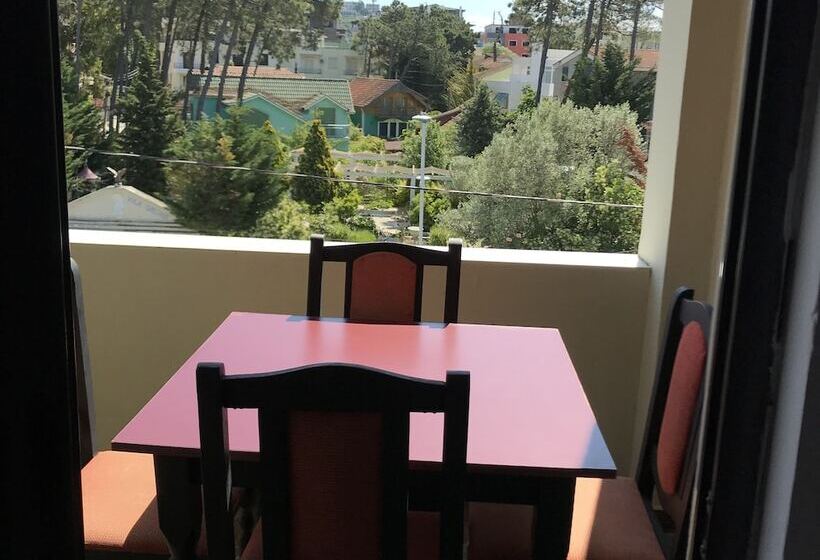 Bed and Breakfast The Garden Beach Hostel