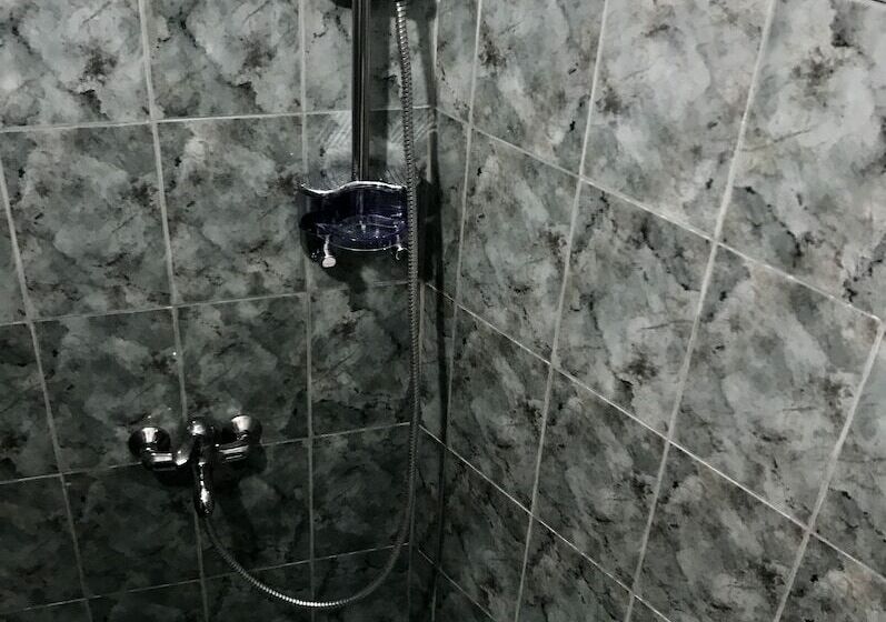 Bed and Breakfast The Garden Beach Hostel