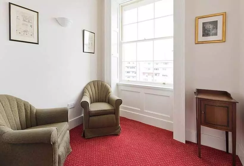 Henrietta Suites City Centre