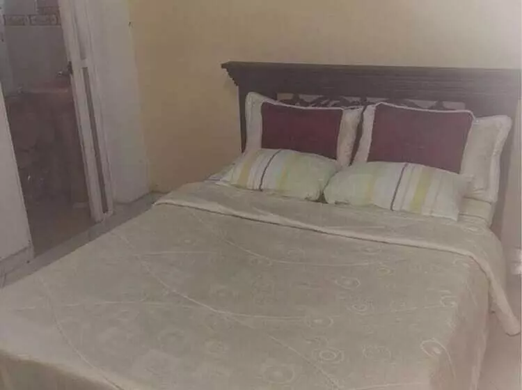 ホテル Colonial El Bosque