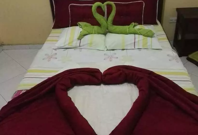 ホテル Colonial El Bosque