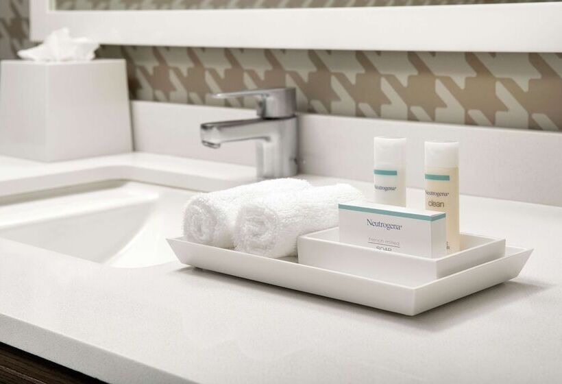 هتل Home2 Suites By Hilton Asheville Biltmore Village