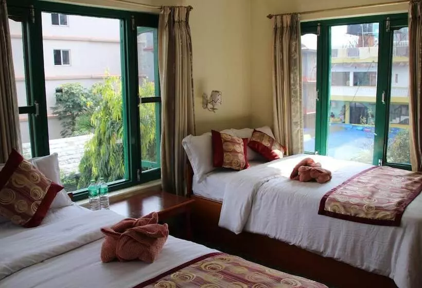 هتل Noble Inn