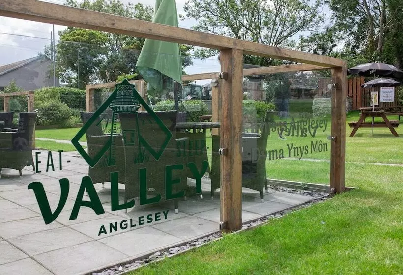 The Valley Hotel, Anglesey