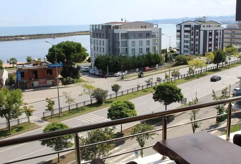 Otel Moonrose
