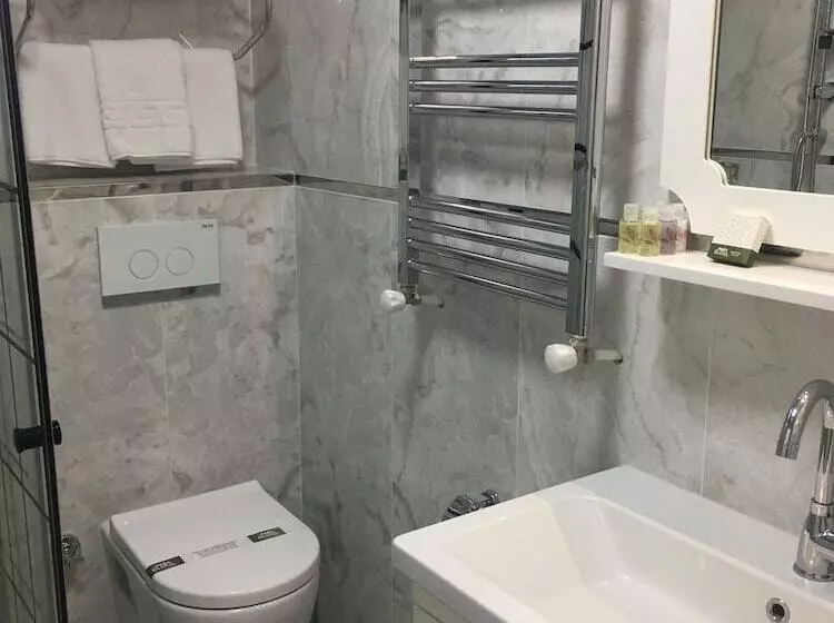 Otel Moonrose