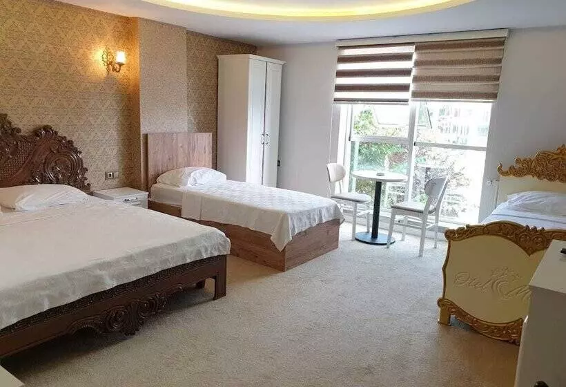 Otel Moonrose